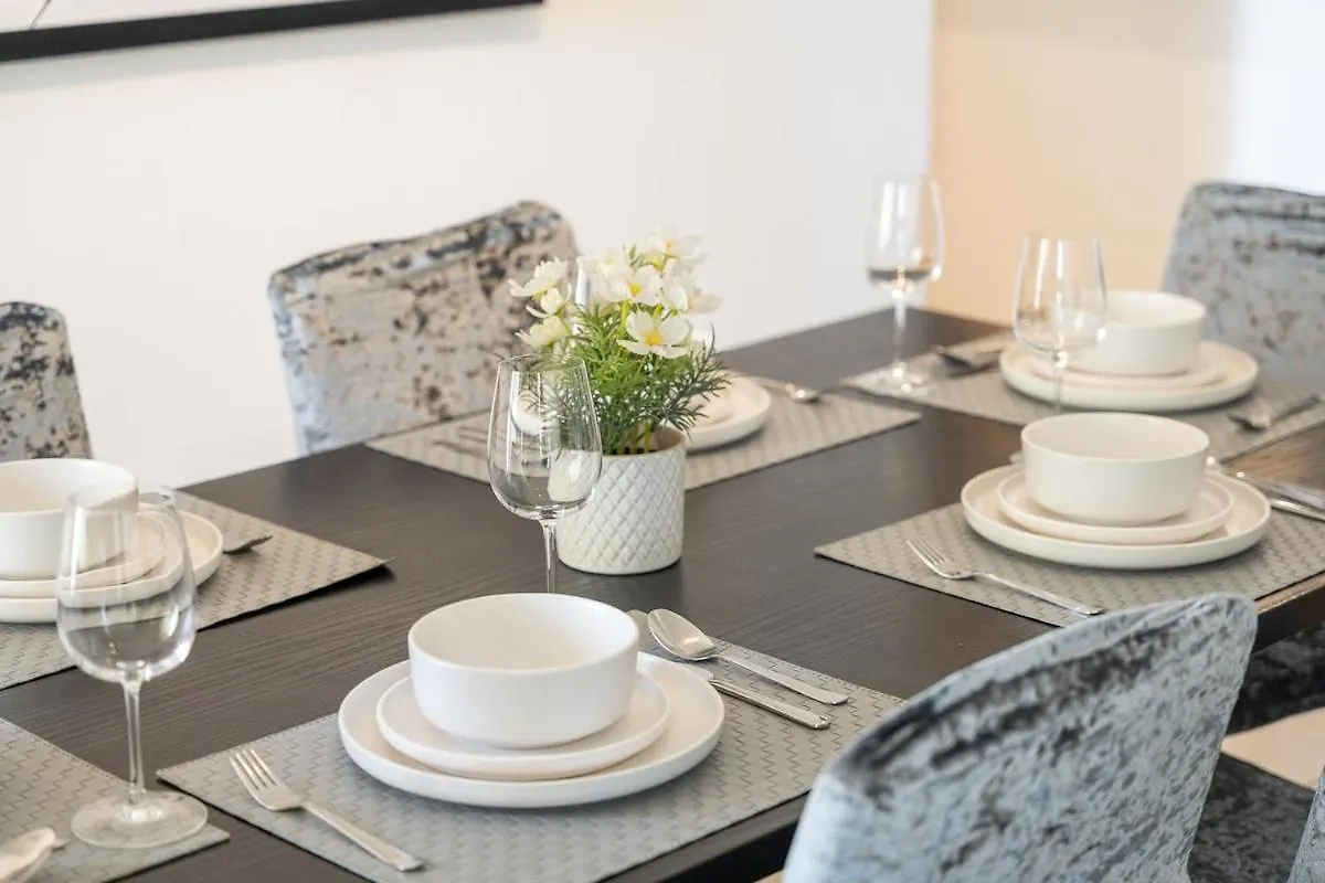 Apartamento Spacious 4Br In Jbr - Walking Distance To Beach Dubái Emiratos Árabes Unidos